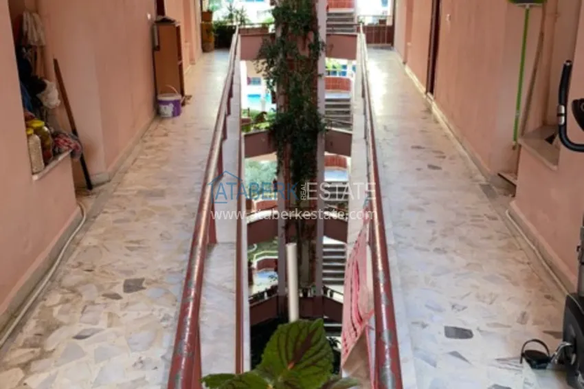 Flat in a Turkish home in Mahmutlar - hot price! 9 