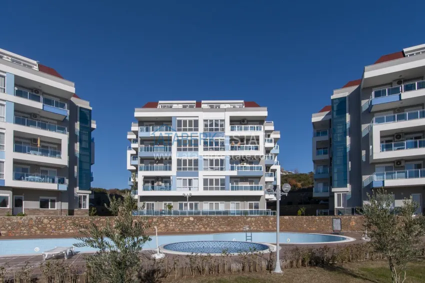 Flats in Kestel on different floors with  separate kitchens in a comfortable complex  4 