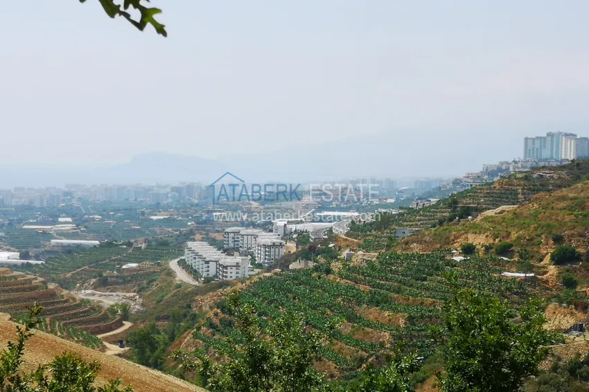 Land in Kargicak with permission to build 1 