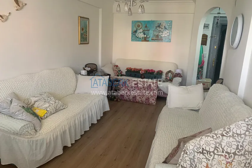 Purchase Furnished flat in Mahmutlar in the complex right by the sea 2 