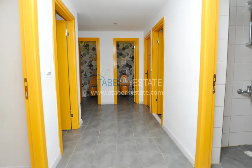 Penthouse with a modern interior in a comfortable complex in Tosmur  15 