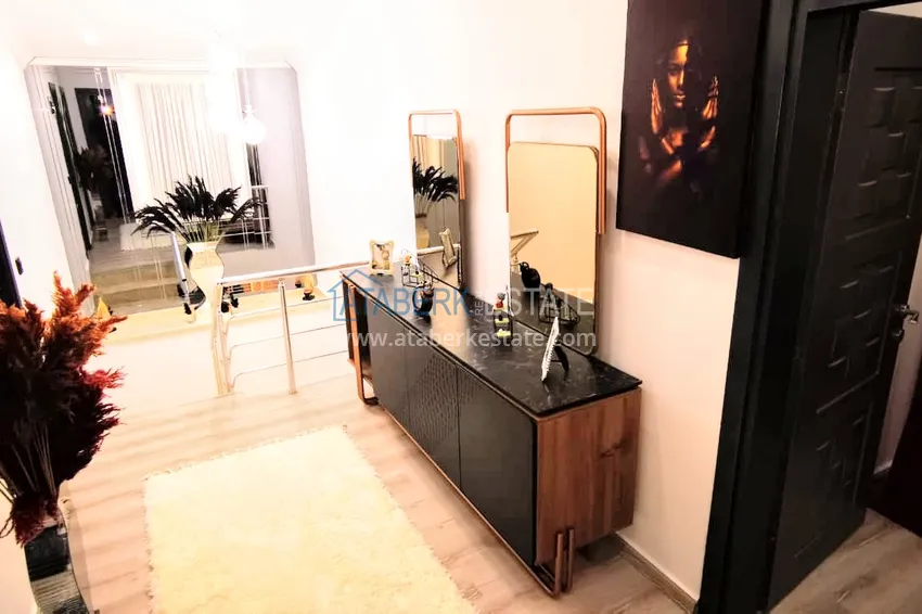 Purchase  Penthouse with a modern interior in a comfortable complex in Tosmur  13 