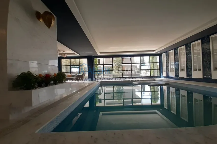 Three bedroom apartment with a separate kitchen in Oba  13 