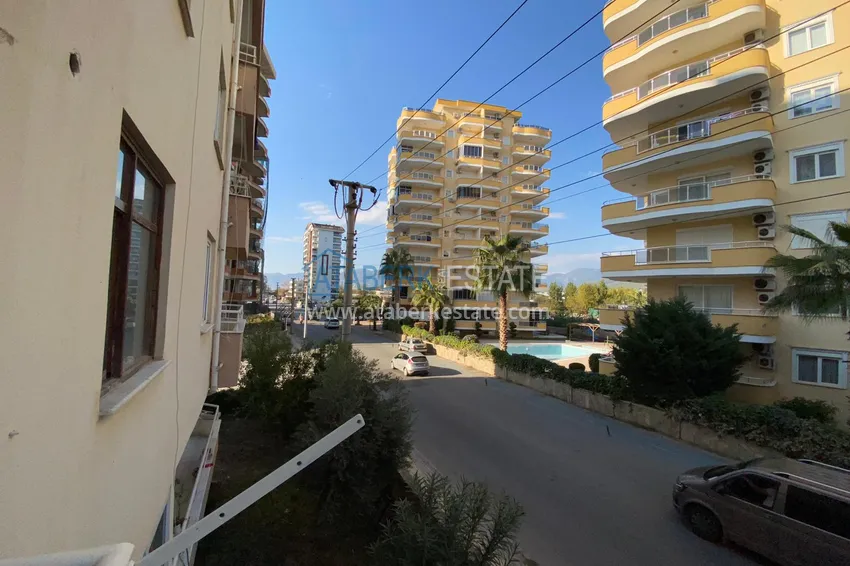 Purchase  Newly refurbished flat with a separate kitchen in a Turkish home in Mahmutlar  10 