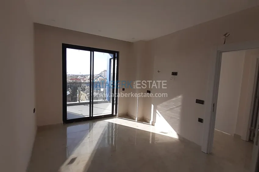 Purchase  Flat from the owner in a newly finished complex in the centre of Alanya Kleopatra side 14 