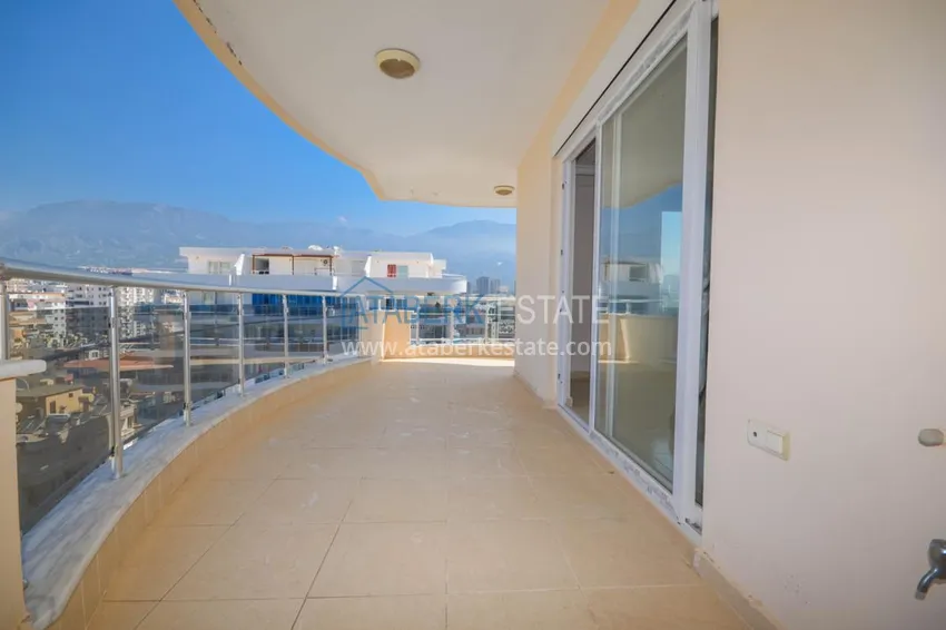 Purchase Two level penthouse with 4 bedrooms and a private sauna in Mahmutlar 11 