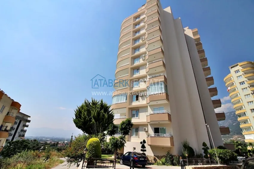Furnished apartment with mountain and sea views in Mahmutlar 12 