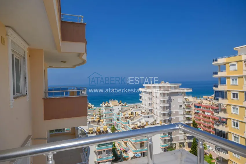 Purchase Two level penthouse with 4 bedrooms and a private sauna in Mahmutlar 12 