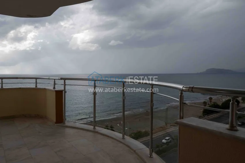 Purchase Furnished flat with a sea view on the sea coast in Mahmutlar 23 