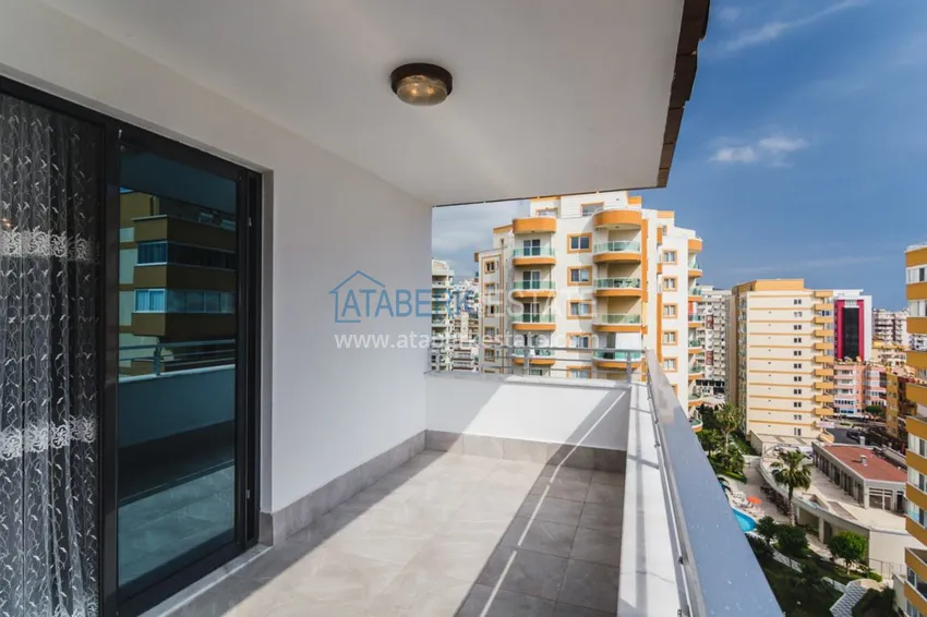 Purchase Furnished penthouse in elite complex in Mahmutlar 17 