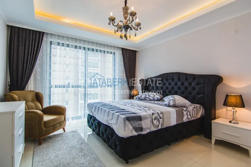 Purchase Furnished penthouse in elite complex in Mahmutlar 18 