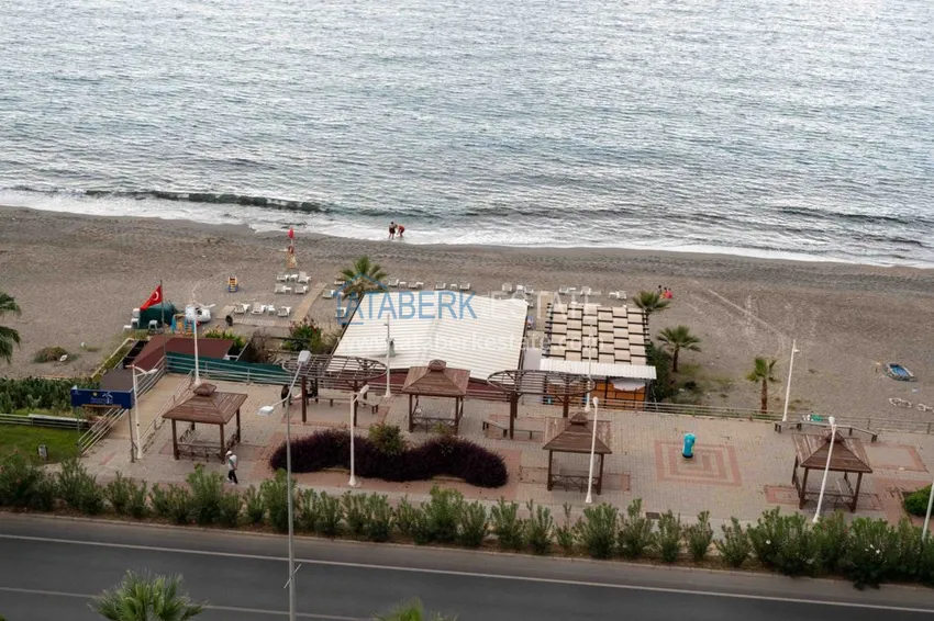 Purchase Furnished flat with a sea view on the sea coast in Mahmutlar 27 