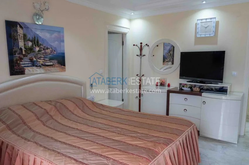Purchase Furnished flat with a sea view on the sea coast in Mahmutlar 29 