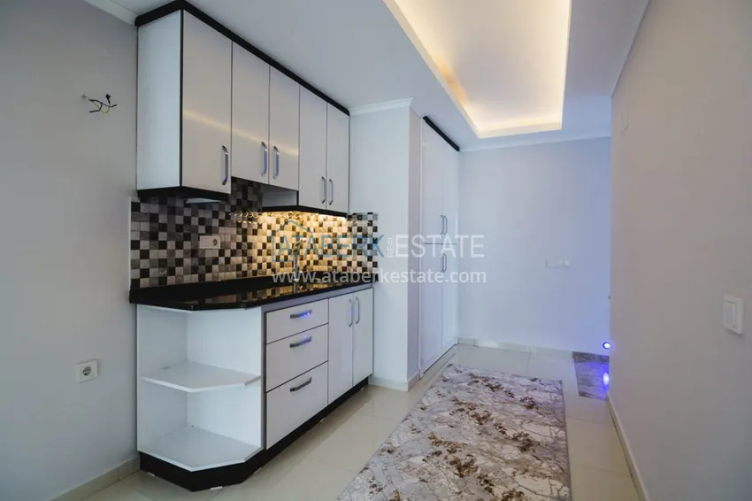 Purchase Furnished penthouse in elite complex in Mahmutlar 29 