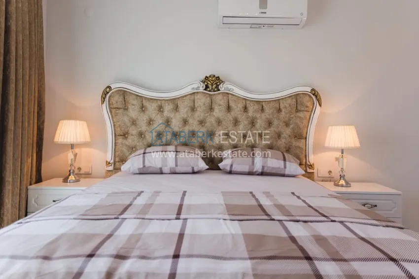 Purchase Furnished penthouse in elite complex in Mahmutlar 37 