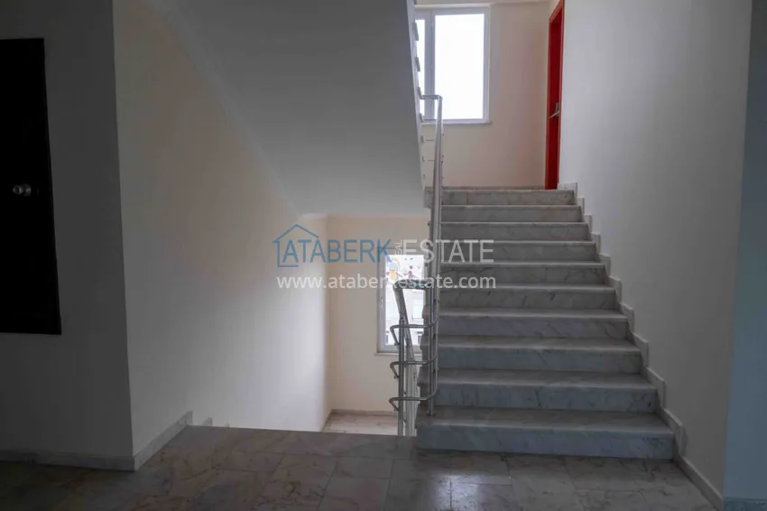 Furnished flat with a sea view on the sea coast in Mahmutlar 18 