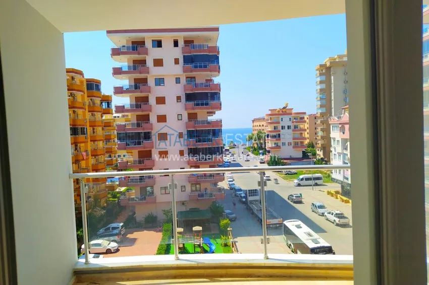 Purchase Two-bedroom apartment with a sea view in Mahmutlar 16 