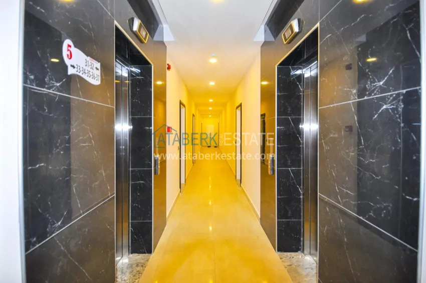 Penthouse with a sea view in a new complex 17 