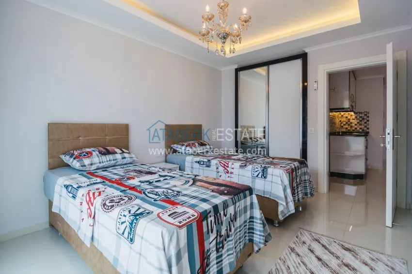 Purchase Furnished penthouse in elite complex in Mahmutlar 39 