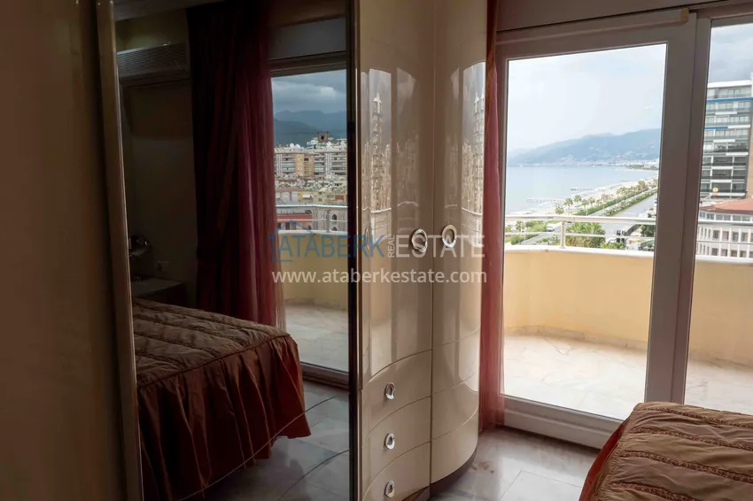 Purchase Furnished flat with a sea view on the sea coast in Mahmutlar 33 