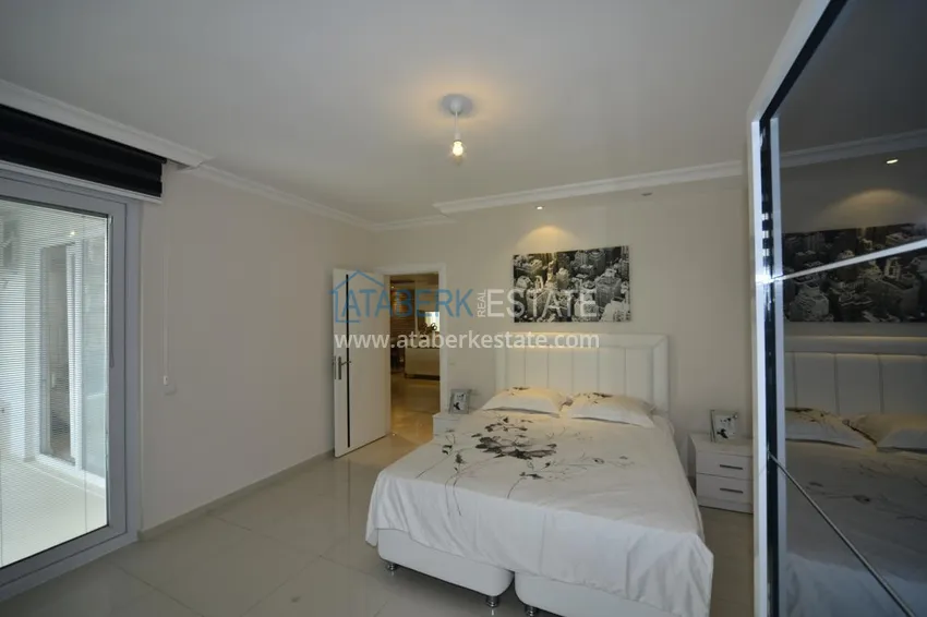 Purchase  Apartments in Alanya center with sea views 8 