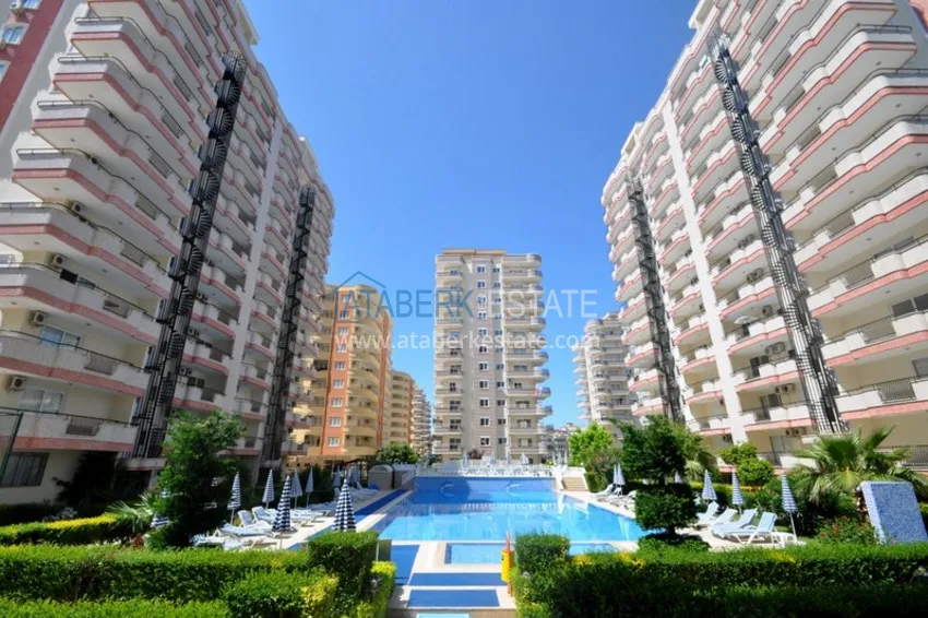 Flat in Mahmutlar with sea view in a comfortable complex 2 