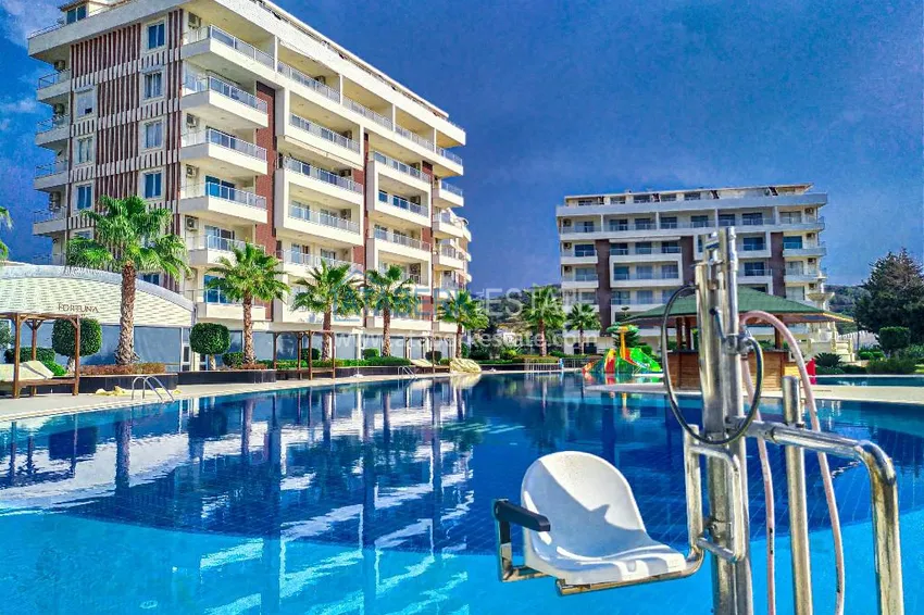 Flat in Demirtash in the complex  with it's own beach  4 