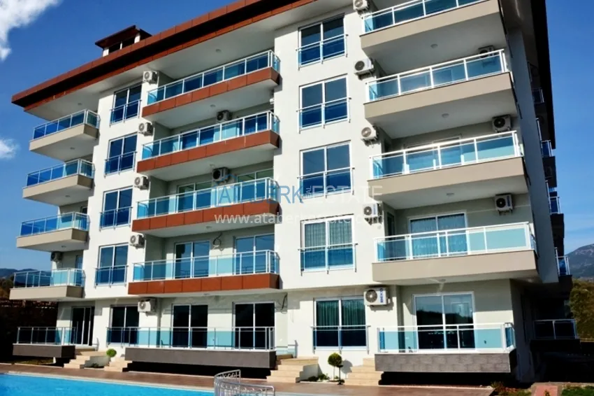 Furnished flat on two levels with a sea view in Kestel 5 