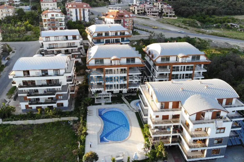 Three bedroom apartment with a separate kitchen in Oba  1 