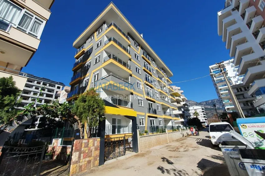 Flat by the sea in Mahmutlar in a new complex  2 