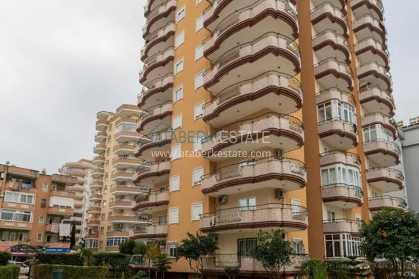 Flat with a partial sea view in a residential complex in Mahmutlar  1 