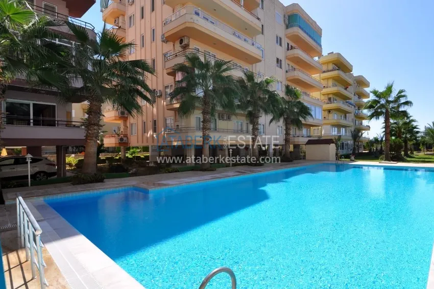 Furnished flat with a glazed balcony in Mahnutlar overlooking sea 3 
