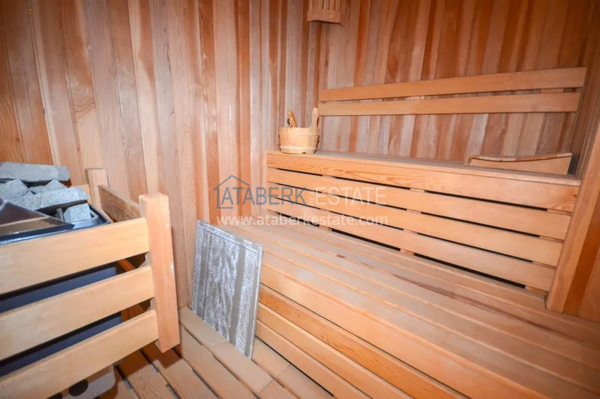 Purchase Two level penthouse with 4 bedrooms and a private sauna in Mahmutlar 25 