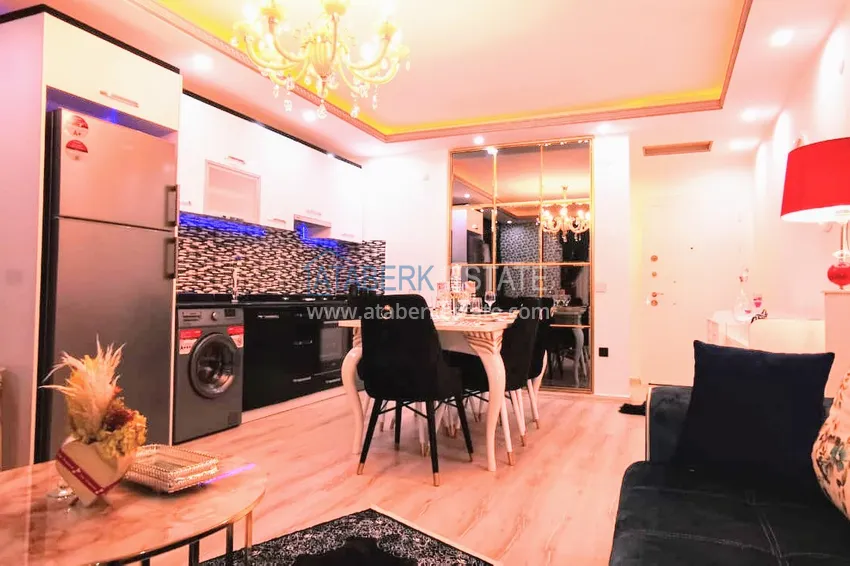 Purchase  Penthouse with a modern interior in a comfortable complex in Tosmur  3 