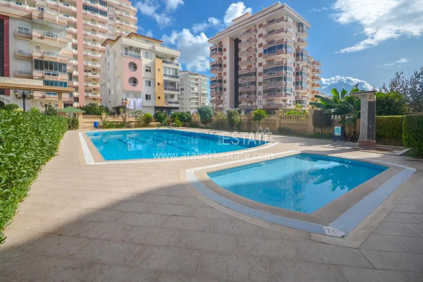 Furnished apartment with a glazed balcony in the centre of Mahmutlar  2 