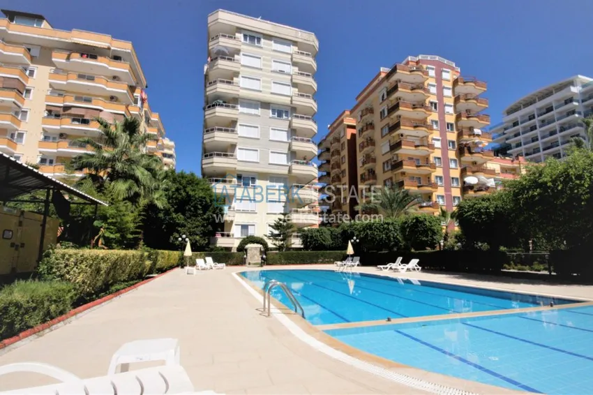 A newly renovated apartment by the sea in Mahmutlar 2 