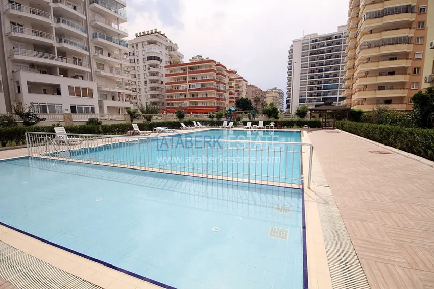 Flat in Mahmutlar in a modern residential cite 2 