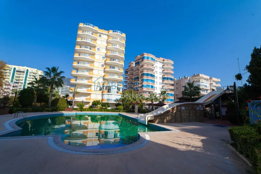 Apartment for rent in Mahmutlar on the first line with a magnificent view No. 33 3 