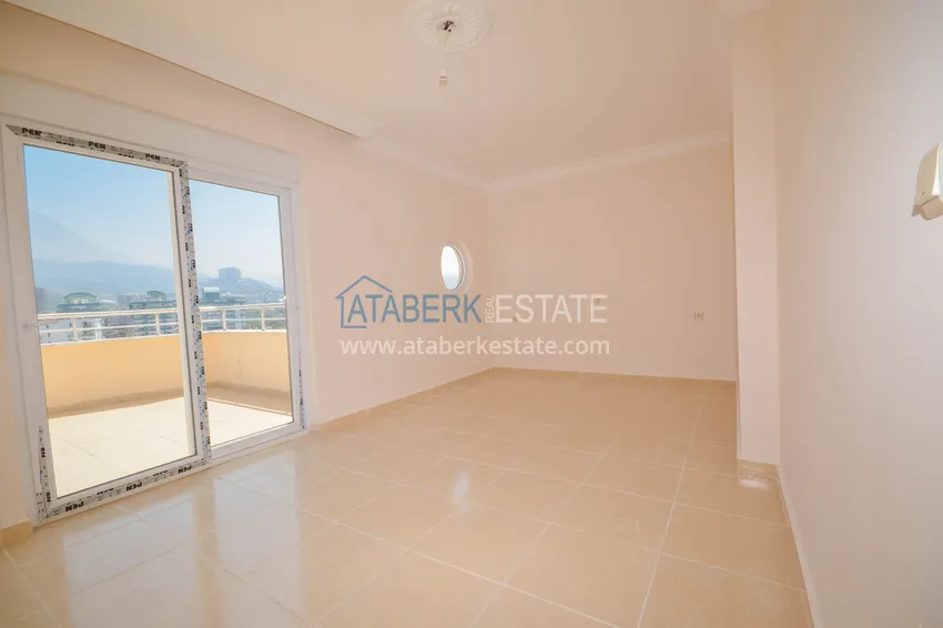 Purchase Two level penthouse with 4 bedrooms and a private sauna in Mahmutlar 33 