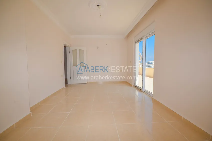 Purchase Two level penthouse with 4 bedrooms and a private sauna in Mahmutlar 34 