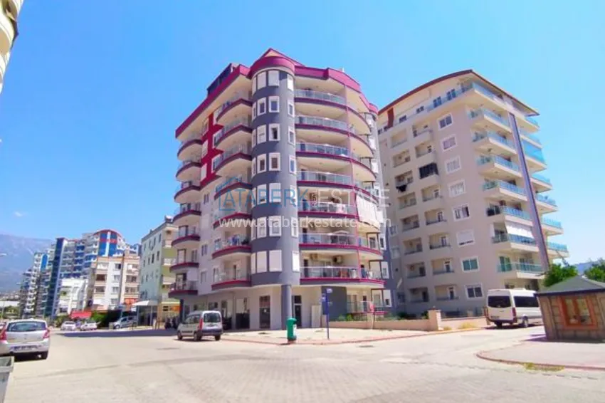 Two-bedroom apartment with a sea view in Mahmutlar 4 