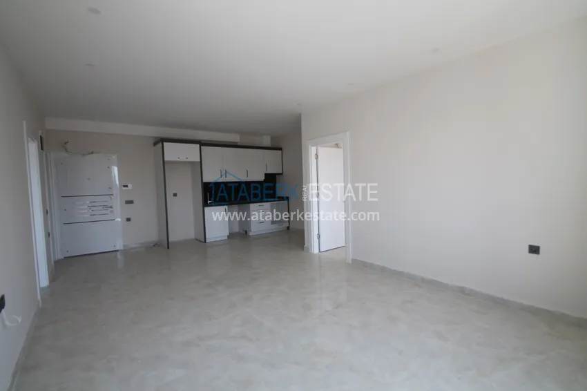 Purchase  Flat in the centre of Alanya, Kleopatra beach  3 