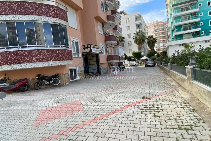 Newly refurbished flat in Mahmutlar 5 