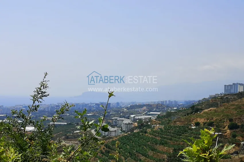 Land in Kargicak with permission to build 7 