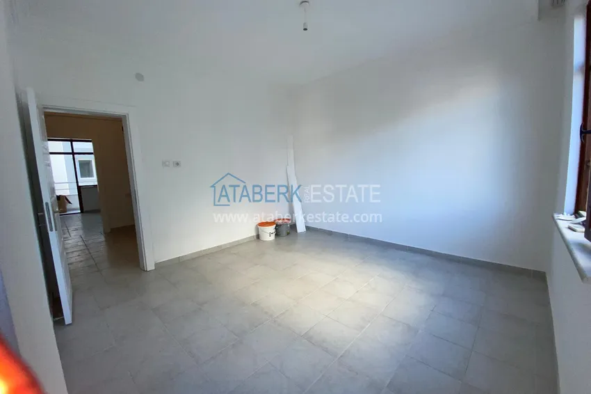 Purchase  Newly refurbished flat with a separate kitchen in a Turkish home in Mahmutlar  4 