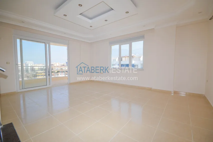 Purchase Two level penthouse with 4 bedrooms and a private sauna in Mahmutlar 4 
