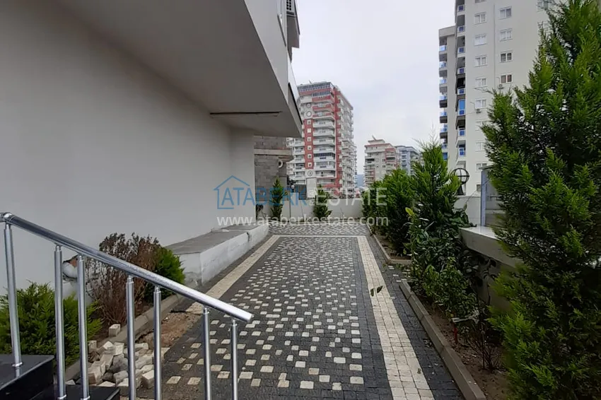 Fully furnished apartments in a modern residential complex in Mahmutlar  5 