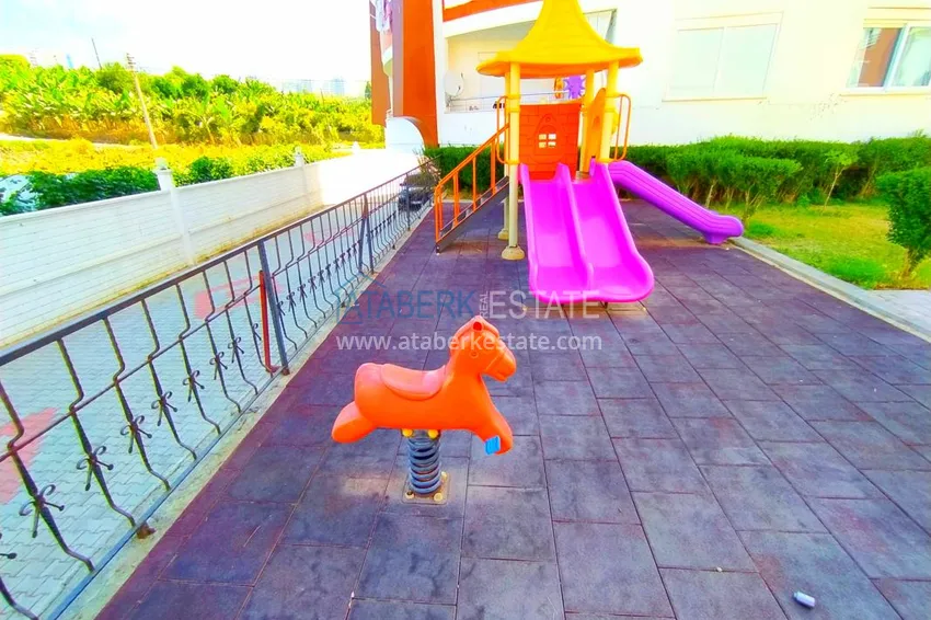 Furnished flat with a separate kitchen and sea views in Mahmutlar 5 