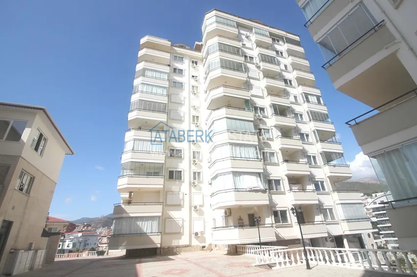 Furnished flat with a glazed balcony and a partial sea view in Cikcilli 4 