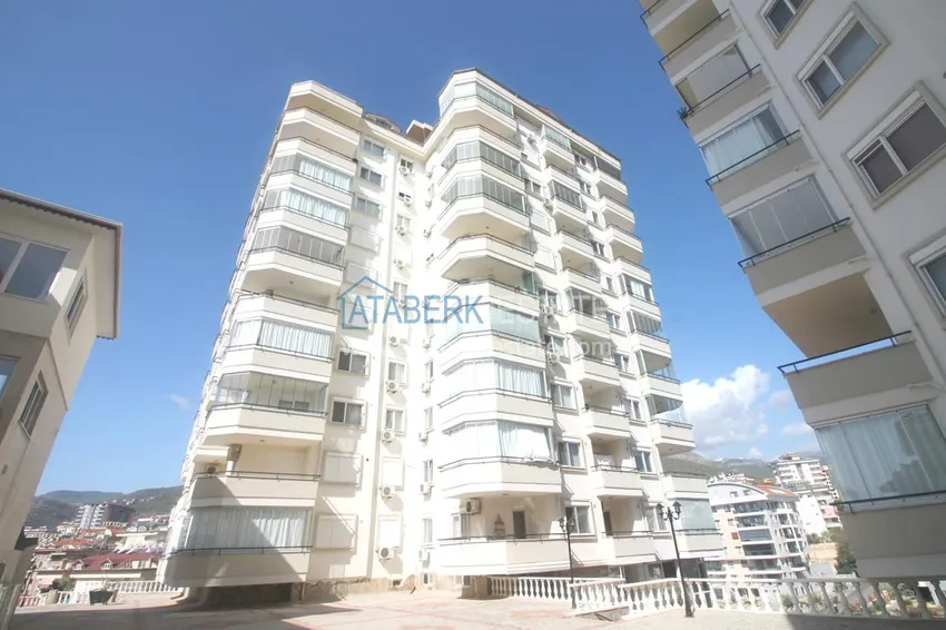 Furnished flat with a glazed balcony and a partial sea view in Cikcilli 5 